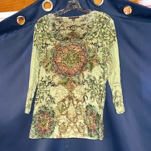 Women’s top. Sz L Gold Dazzles on front